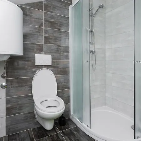 M.g Brodarica (Sibenik-Knin)