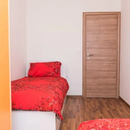 M.g * Brodarica (Sibenik-Knin)