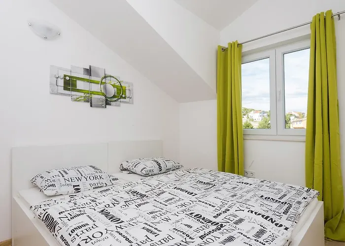 Apartman M.g Brodarica